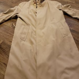 Burberry lawrence trench coat size 42s